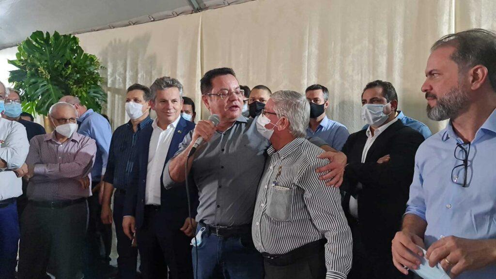 Botelho intervém e governo assina convênio para construção de ETA em VG