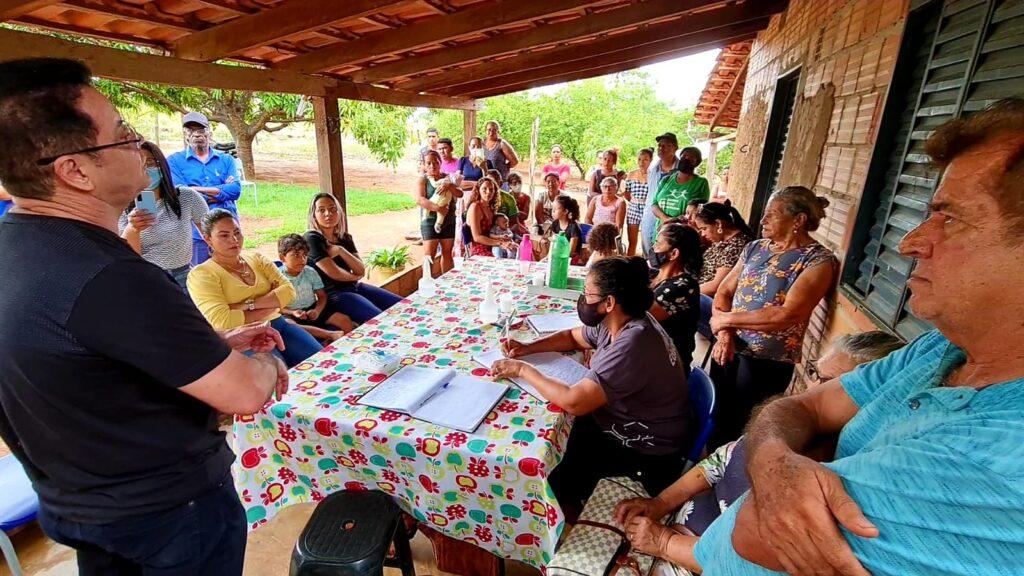 Botelho visita comunidade Vão da Serra para debater melhorias