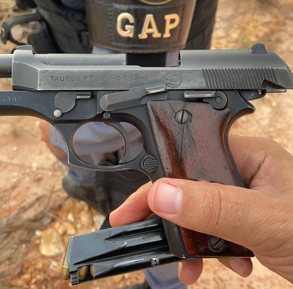 Mãe e filho são presos suspeitos de matarem jovem de 19 anos que estava desaparecido desde setembro em MT