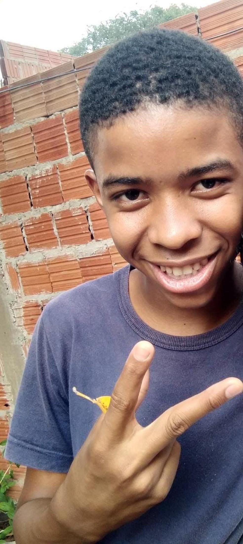 Cachoeira de MT em que menino foi achado morto durante excursão escolar tinha mais alunos que o permitido, diz polícia