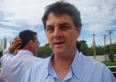 MPE pede condenação de ex-prefeito por pagar salários de servidora em licença