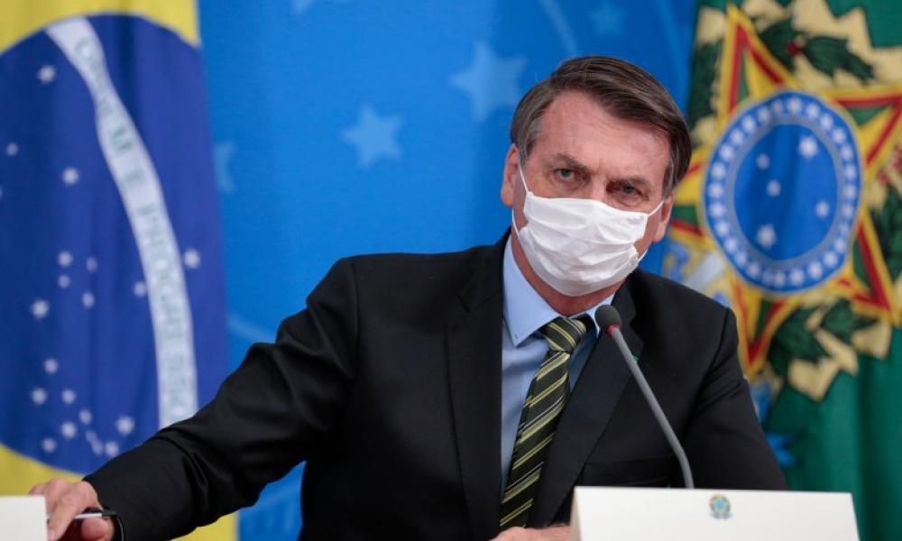 Bolsonaro defende autotestes para interromper transmissão da Covid