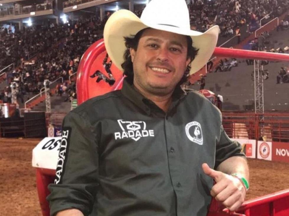 Locutor de rodeios, Alessandro Cunha morre em acidente na BR-153 em Prata