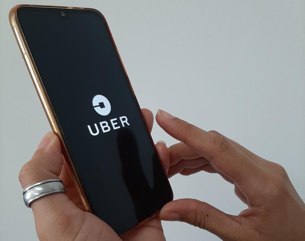 Procon Estadual notifica Uber por transtornos causados aos consumidores