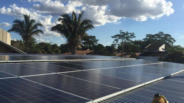 Projeto de lei ressarce usuários de energia solar em 20% por ICMS irregular