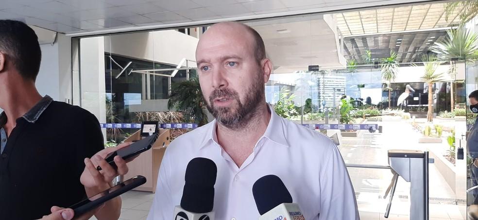 Show de Gusttavo Lima não será na Arena Pantanal para não prejudicar gramado, diz secretário de Esporte de MT