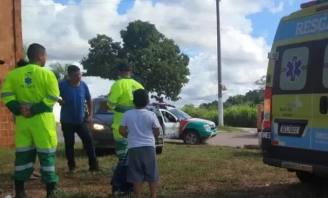 Criança de 6 anos foge por não querer limpar a casa e é encontrada em rodovia de MT