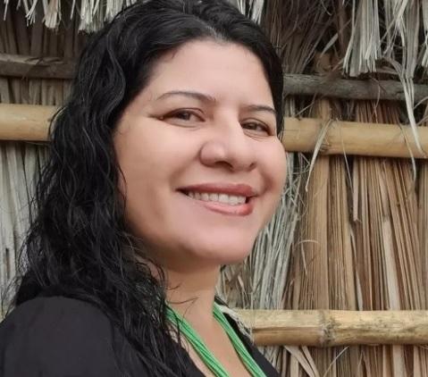 Primeira indígena formada pela UFMT deixou aldeia aos 12 anos para buscar conhecimento: ‘Empoderamento’