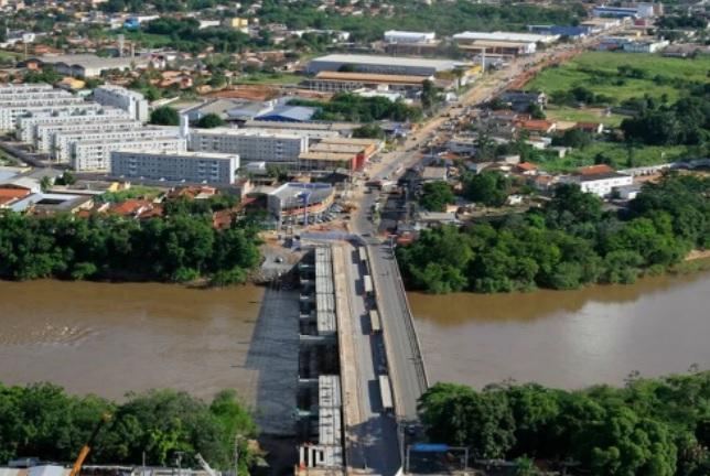 Recém-nascida morre em hospital após ser abandonada pela mãe embaixo de ponte no Rio Cuiabá