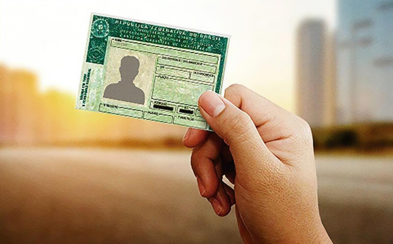 Carteira de habilitação vencida entre março e dezembro de 2020 deve ser renovada até o final deste mês