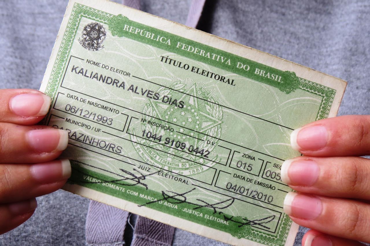 Mais de 30,6 mil adolescentes tiraram o primeiro título de eleitor neste ano em MT