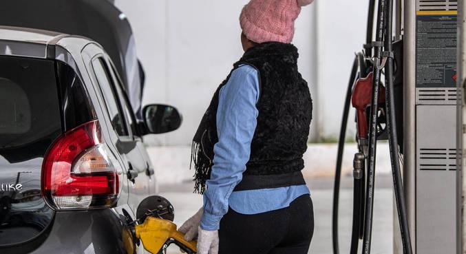 Para barrar inflação, projeto torna combustíveis e energia itens essenciais