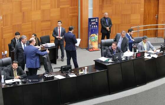 ALMT aprova criação do Dia de Combate à Violência contra a Mulher e ao Feminicídio