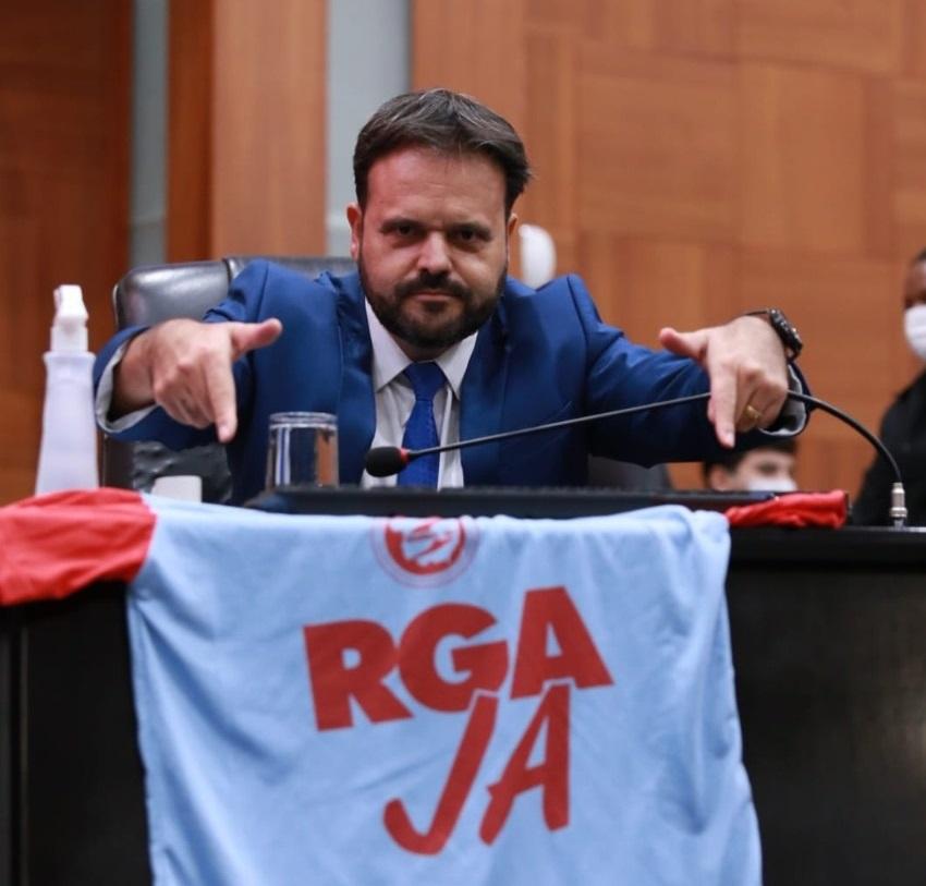 Após arquivamento do PDL da RGA, Delegado Claudinei pede que secretários considerem negociação com servidores