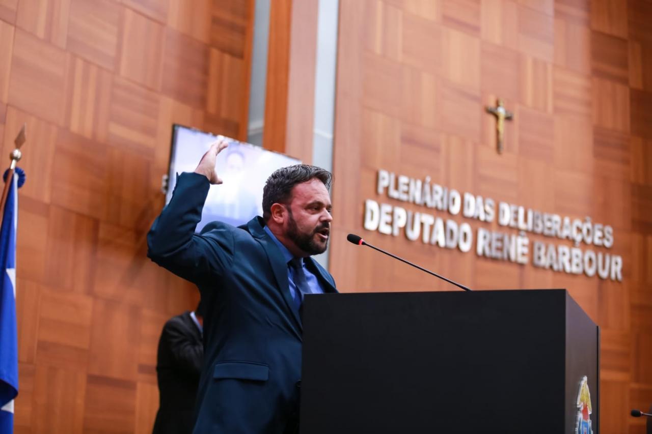 Delegado Claudinei cobra ação firme do governo contra o aumento da violência em Cáceres