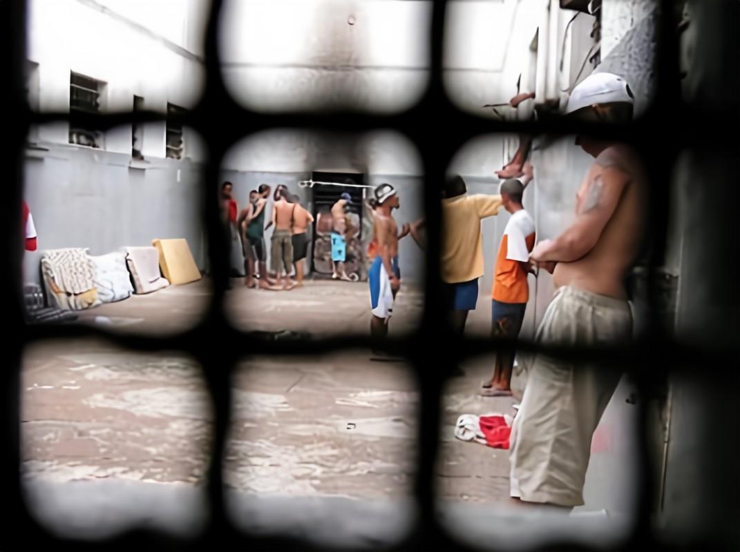 Projeto que tramita na Assembleia quer proibir visita íntima nos presídios de MT