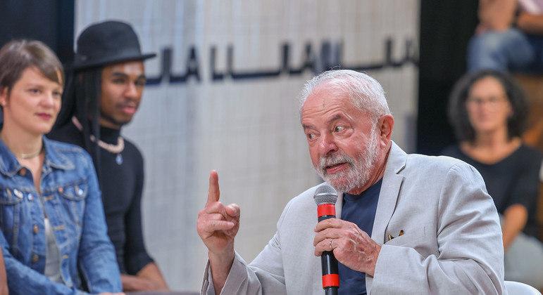 Ampliação de ministérios prometida por Lula deve gerar mais gastos ao governo