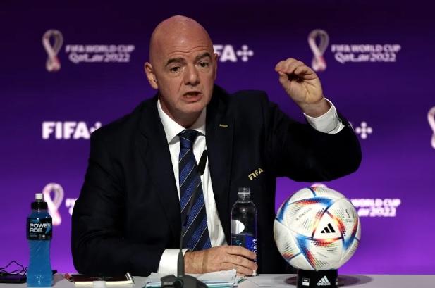 Presidente da Fifa rebate críticas à Copa do Mundo do Catar: 