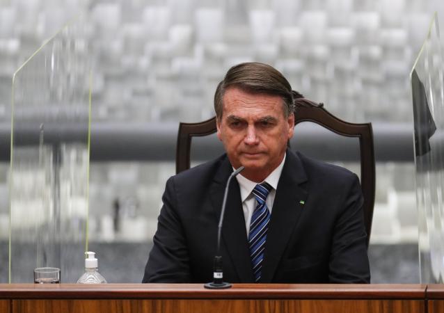 ‘Nada está perdido: ponto final somente com a morte’, diz Bolsonaro em primeira conversa com apoiadores após as eleições