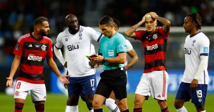 Flamengo perde do Al-Hilal e dá adeus precoce ao sonho do 