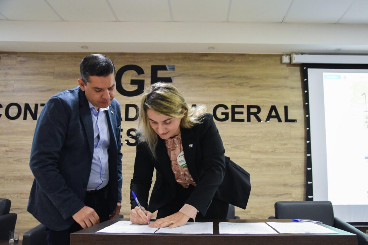 Governo de MT assina carta de compromisso para enfrentamento à violência sexual contra crianças e adolescentes