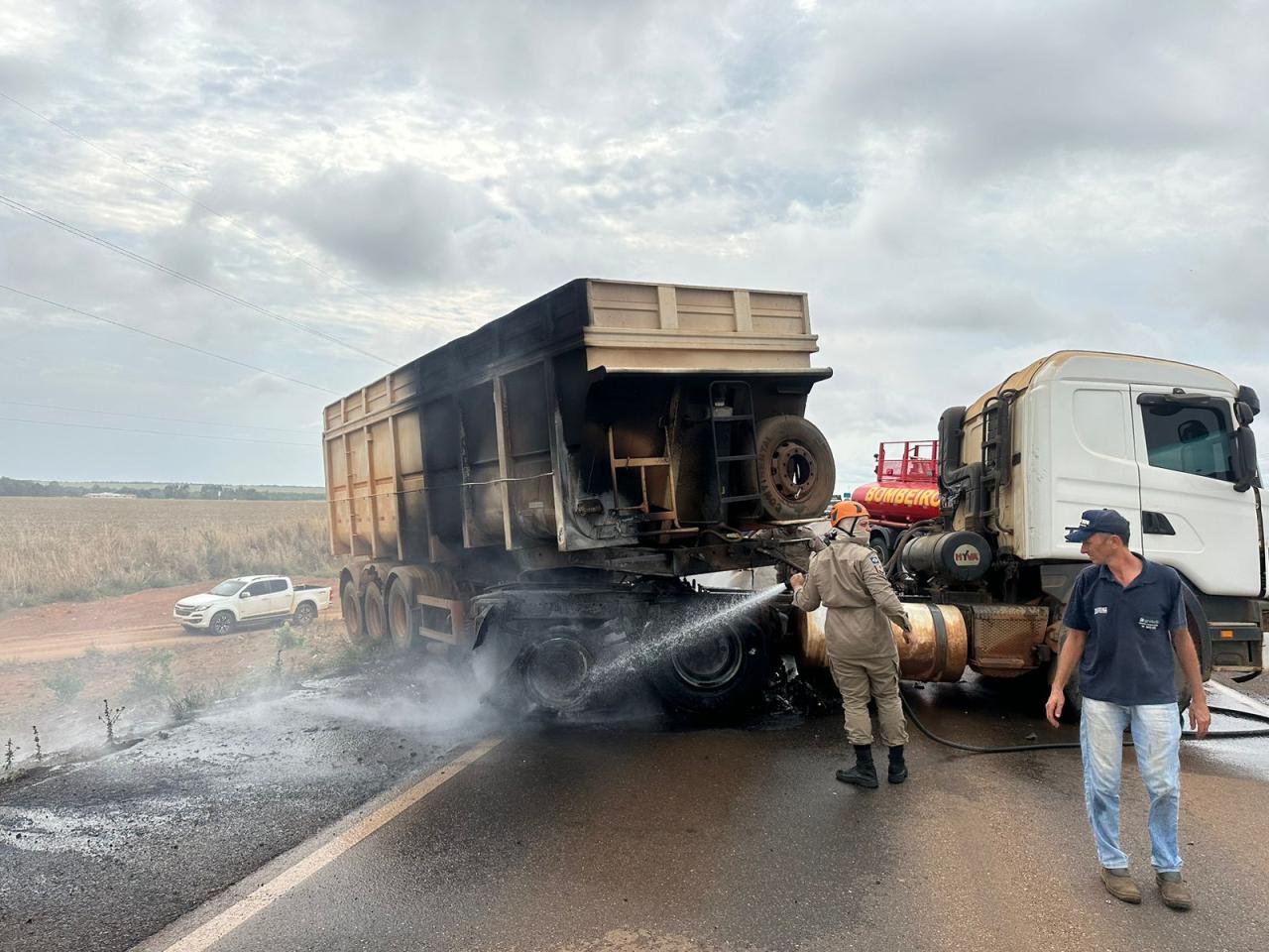 Primavera do Leste; Motociclista morre ao perder controle e bater de frente com caminhão na BR-070