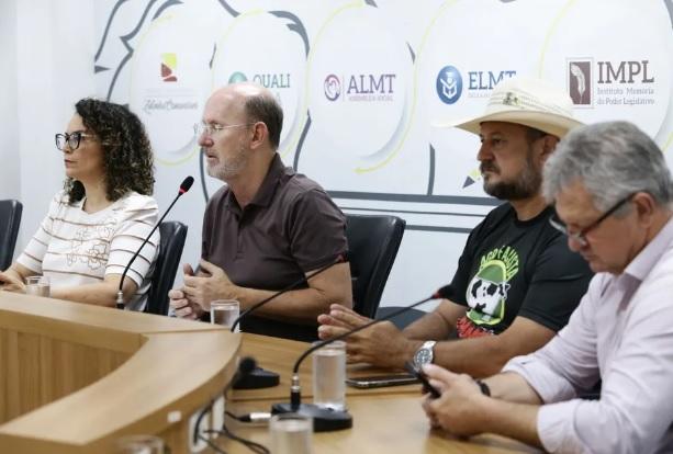 ALMT aprova lei complementar que autoriza garimpo em áreas de reserva legal