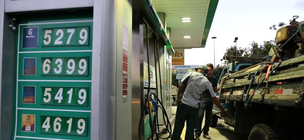 Diesel sobe R$ 0,02 neste domingo; até janeiro, combustível terá uma alta acumulada de R$ 0,35