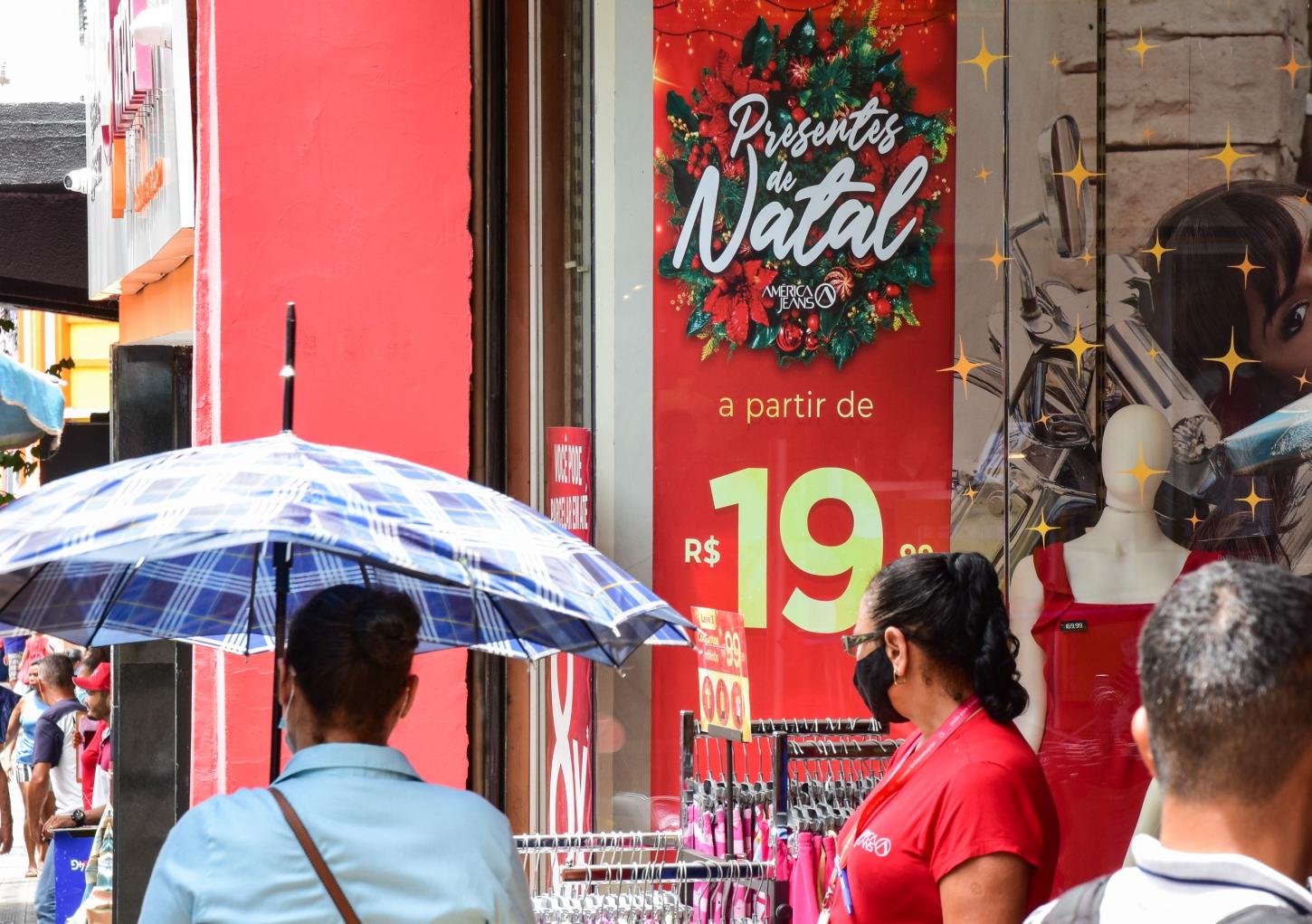 Procon Estadual orienta consumidores para compras e trocas de presentes de Natal