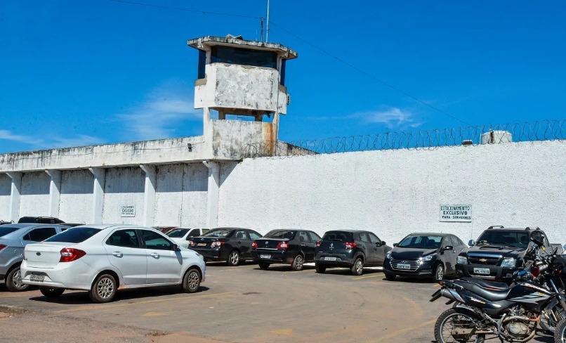 Diretor da maior penitenciária de MT é exonerado suspeito de ajudar na fuga de presos