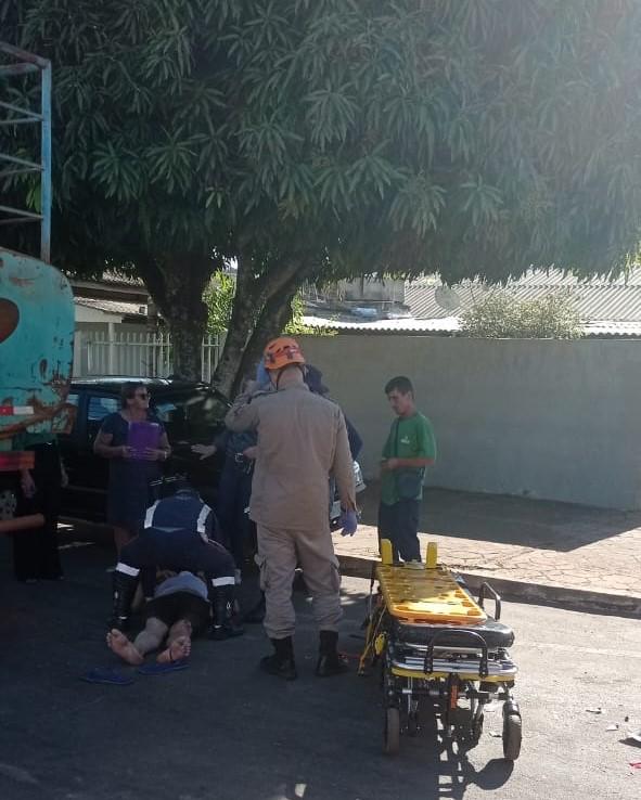 Campo Verde; Corpo de Bombeiros atende acidente envolvendo motocicleta e caminhão