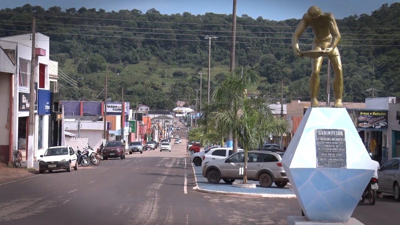 Mulher esfaqueia marido e invade hospital para continuar ameaçando homem de morte