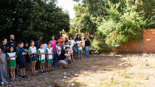 Campo Verde; Alunos do ensino fundamental da Escola Dona Maria Artemir Pires desenvolvem projeto para identificar focos do Aedes aegypti com o uso de drones