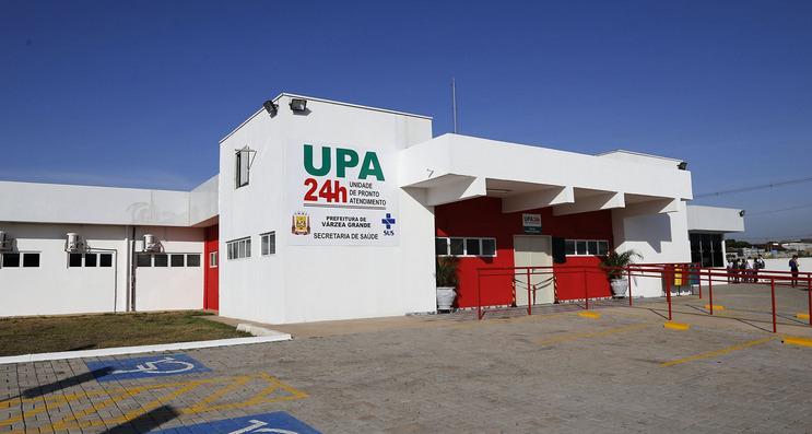 Paciente internado com suspeita de intoxicação por metanol recebe antídoto e é levado para UTI em Cuiabá