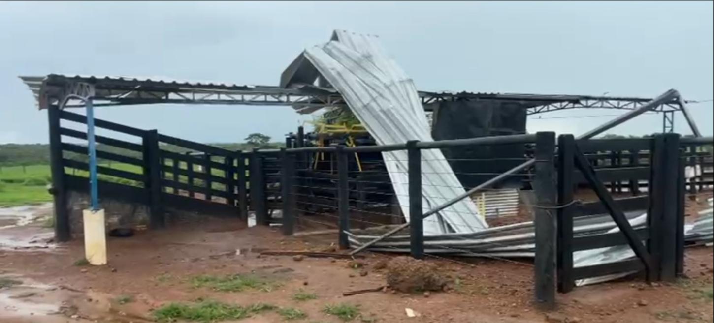 Temporal com granizo e ventos fortes causa destruição em fazenda de Canarana