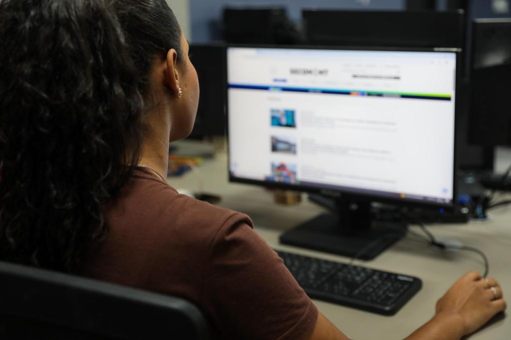 Governo de MT abre inscrições para contratar adolescentes em programa de valorização feminina