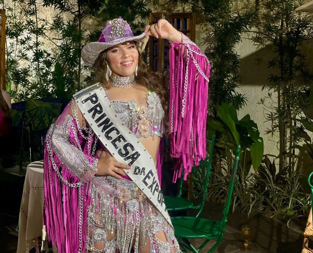 Princesa da Expopar Paranatinga garante vaga em Barretos após participação em evento na Capital