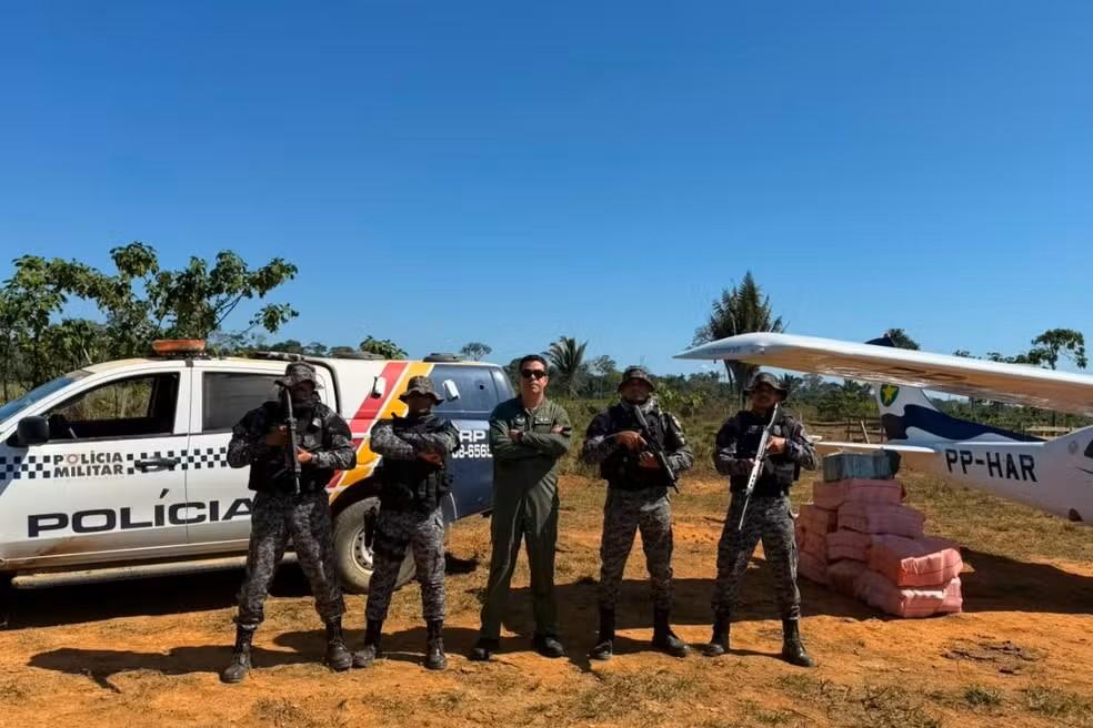 Colniza; Denúncia de pouso clandestino de aeronaves da Bolívia leva à apreensão de droga em fazenda