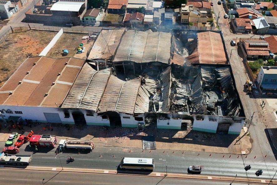 Várzea Grande; Incêndio em depósitos da prefeitura causaram prejuízos de quase R$ 15 milhões