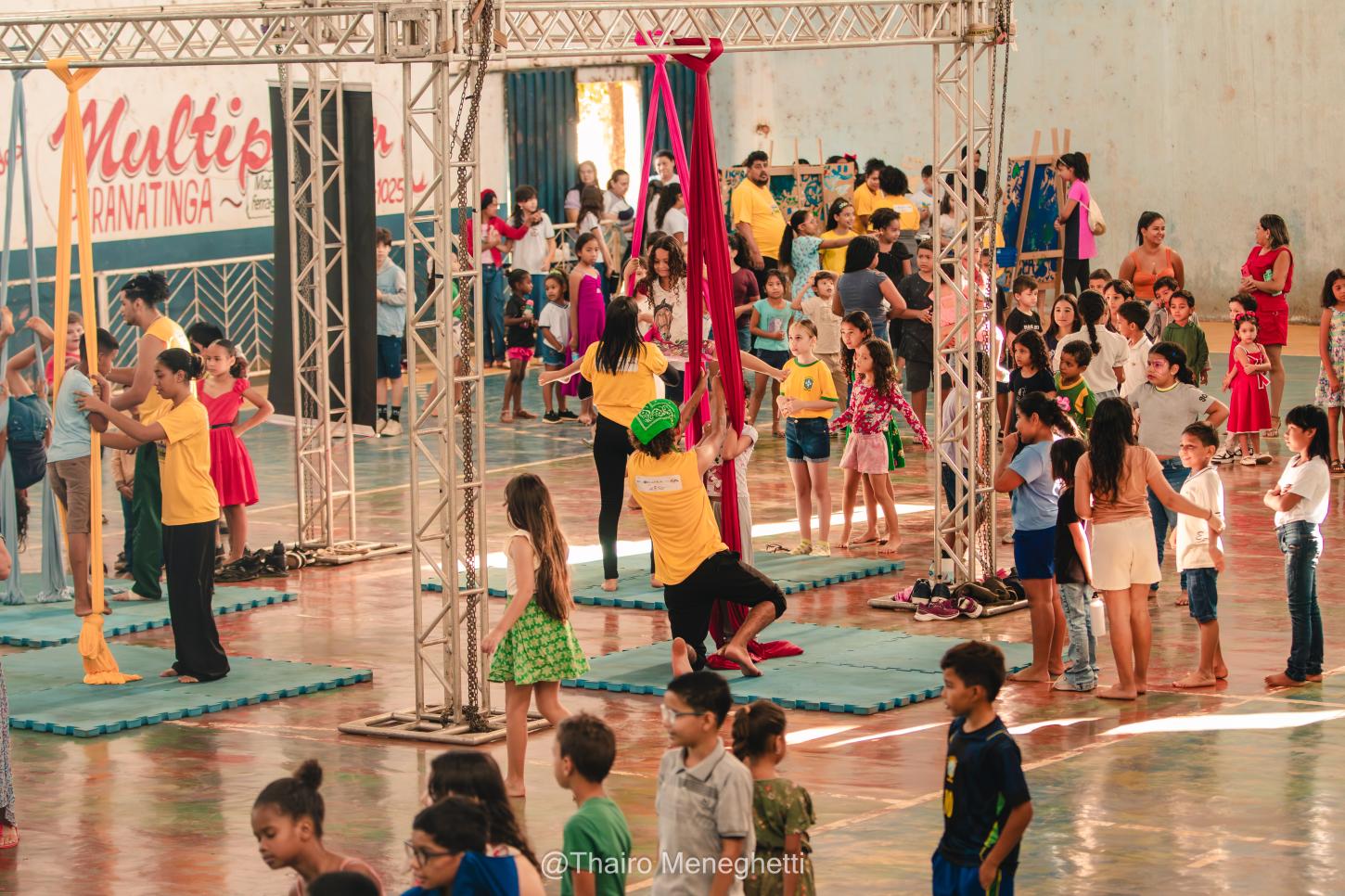 Acampamento Cênico leva circo e brincadeiras para mais de mil crianças em três municípios de Mato Grosso