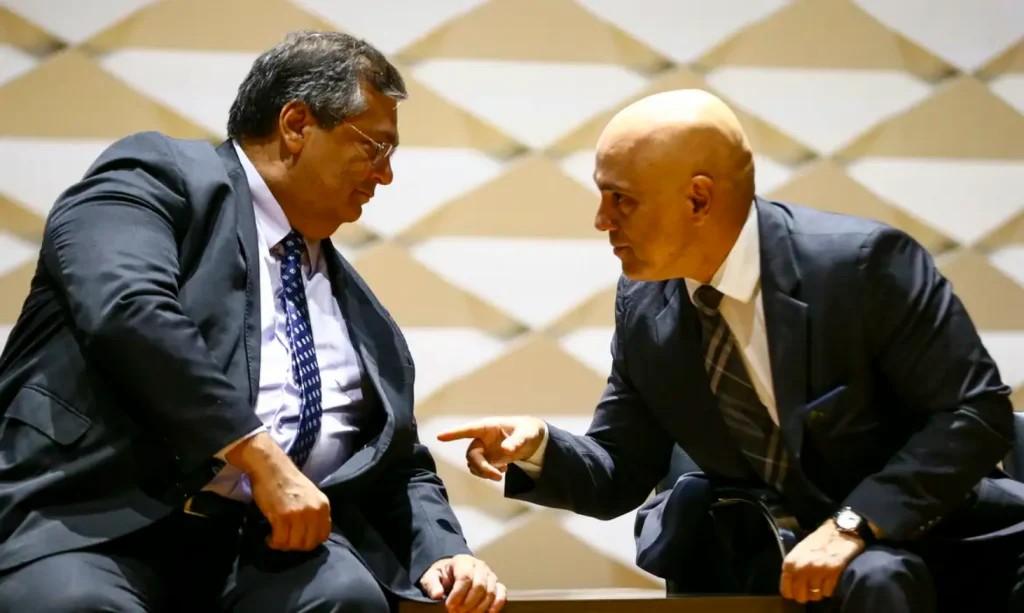Moraes e Dino defendem exigência de diploma para jornalista após buscas a informante
