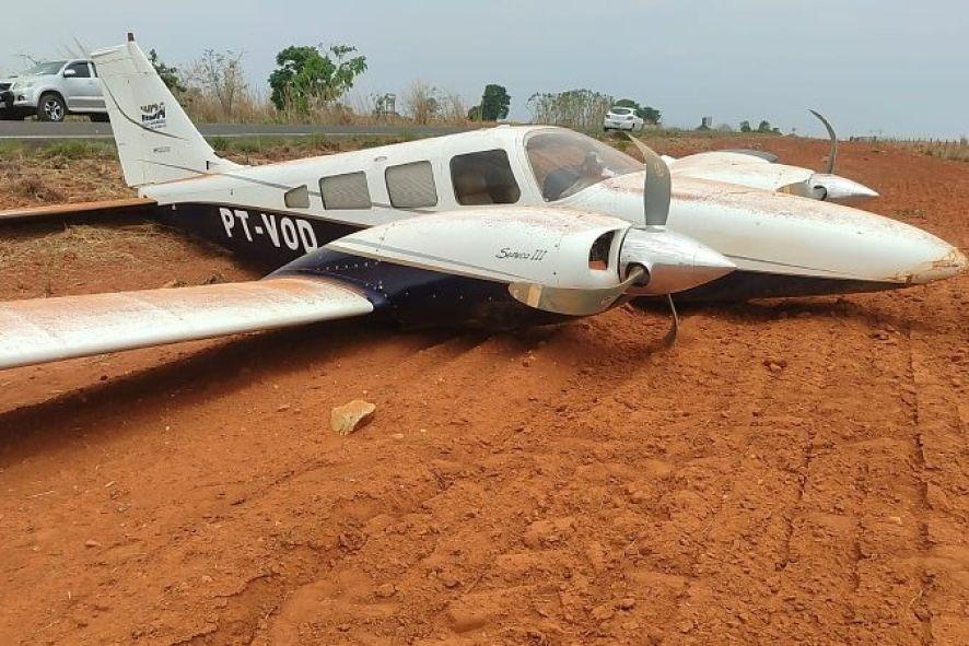 Avião de deputado Júlio Campos (União) apresenta problemas e faz pouso forçado em Araguaiana