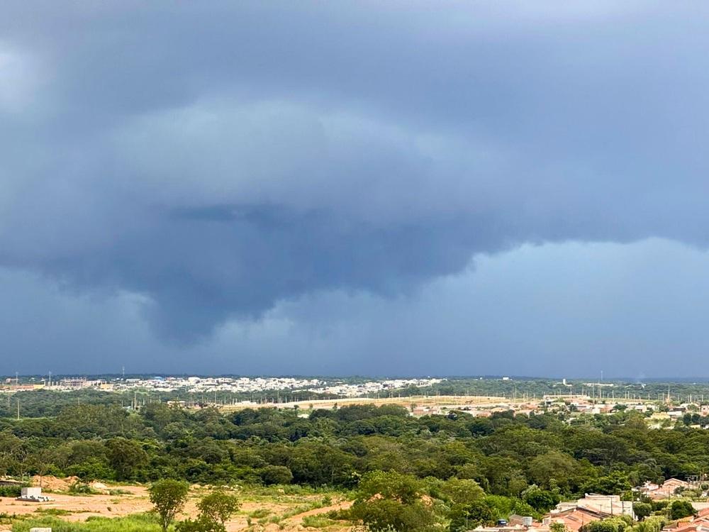Previsão aponta para chuva forte em Mato Grosso no domingo