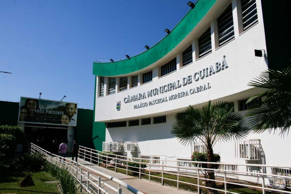Câmara de Cuiabá abre concurso público com salários de até R$ 11,6 mil; veja cargos e como participar