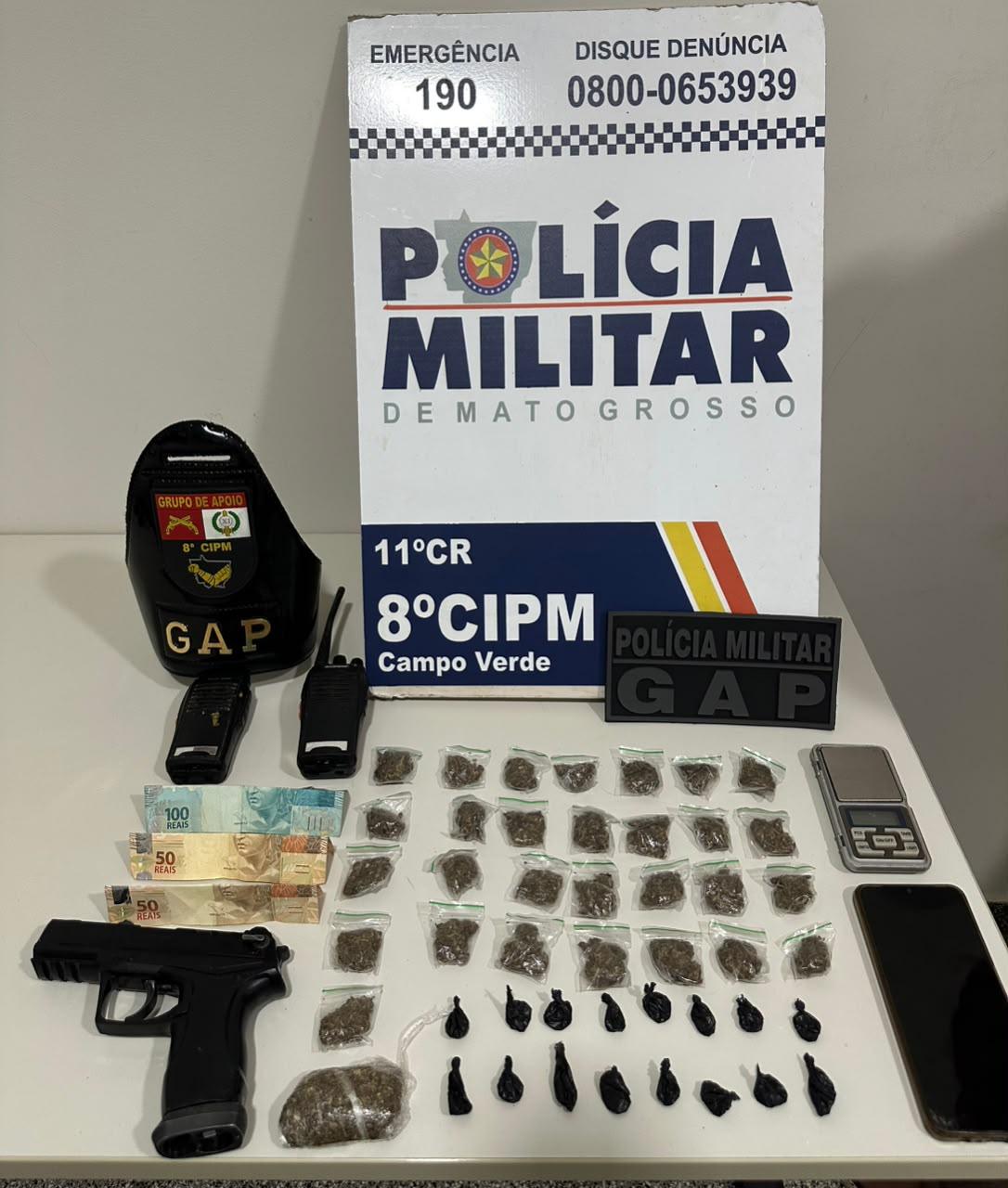 Campo Verde; Equipe do GAP prende suspeito de 18 anos por tráfico de drogas no bairro Jupiara