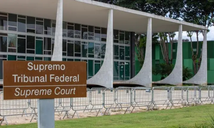 Abin Paralela: Moraes retira sigilo de áudio de conversa de Bolsonaro