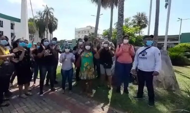 Agentes de saúde protestam contra a redução do Prêmio Saúde de R$ 170 para R$ 100 em MT