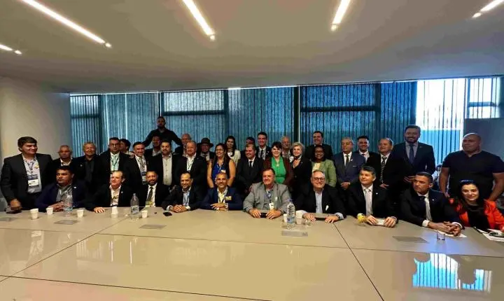 AMM reúne bancada federal para garantir apoio à aprovação de projetos no Congresso