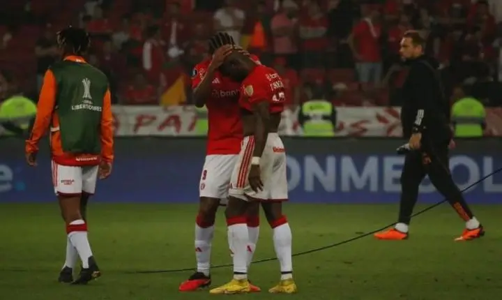 Após eliminação do Inter, Valencia é vítima de ofensas racistas em redes sociais