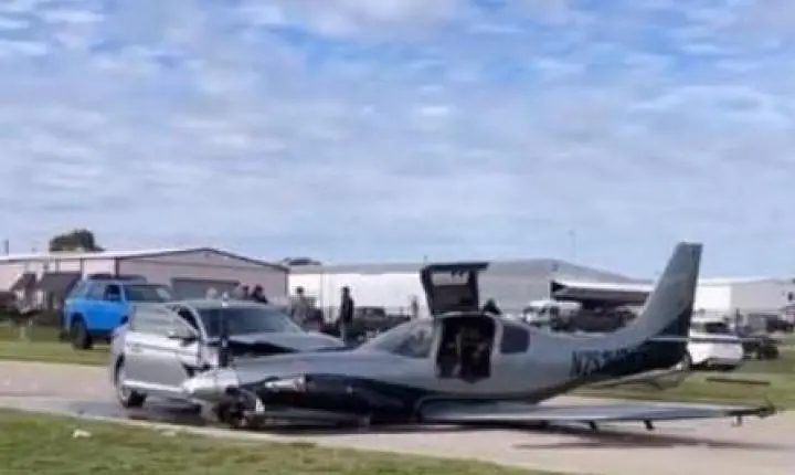 Avião invade rodovia e atinge carro durante pouso de emergência; veja o vídeo